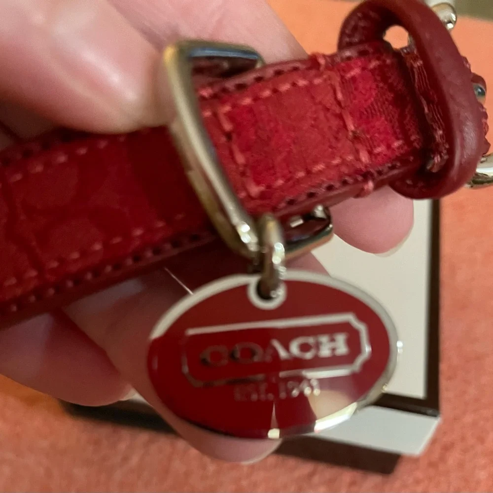 XS Coach Cherry Red Mini Signature Leather Pet Collar NWT - Picture 5 of 11